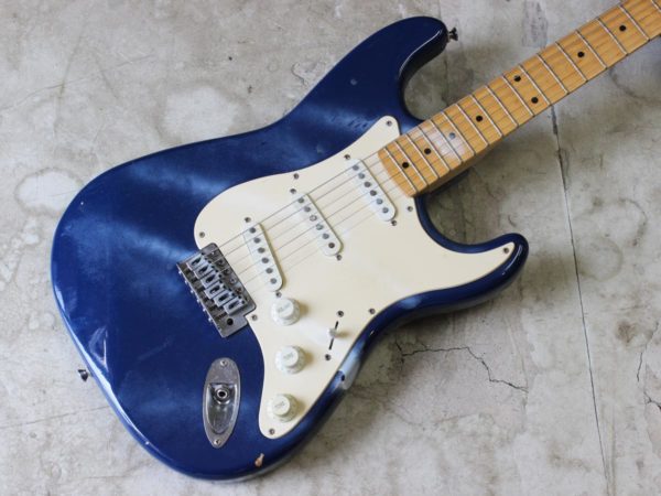 中古・現状渡し】Squier By Fender Stratocaster Blue スクワイヤー 中古・現状渡し】Squier By Fender Stratocaster Blue スクワイヤー
