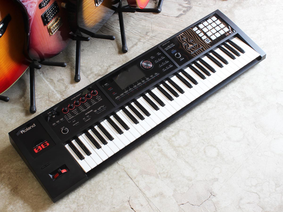 中古】Roland FA-06 キーボードシンセサイザー 61鍵 - 神奈川県の中古