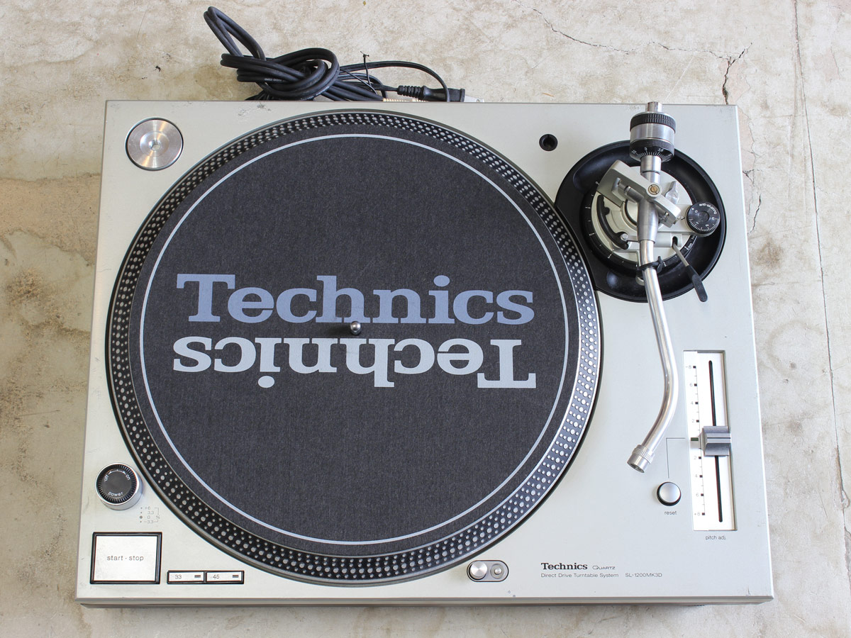 ターンテーブル Technics SL-1200MK3D-