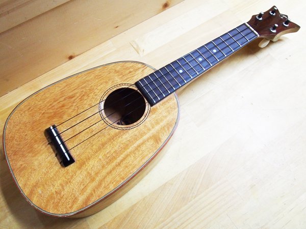 Tangi Mango wood Pine Ukulele ソプラノウクレレ - 神奈川県の中古 