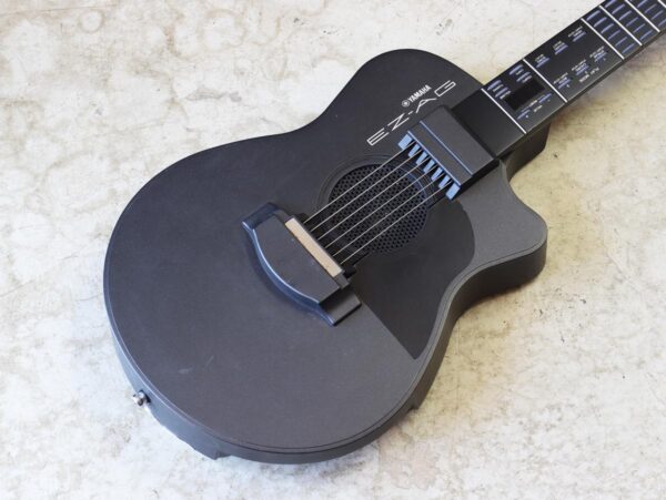 人気の定番 YAMAHAイージーギター EZ-EG 電子ギター 光る 簡単操作 作動問題なし ヤマハ