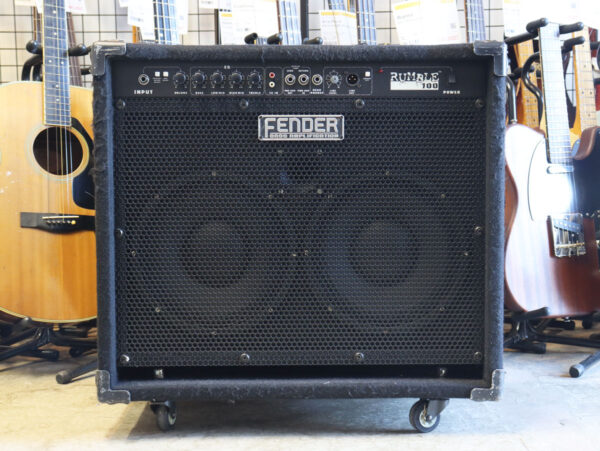 中古・訳あり特価】Fender Rumble 100/210 2×10 コンボベースアンプ 