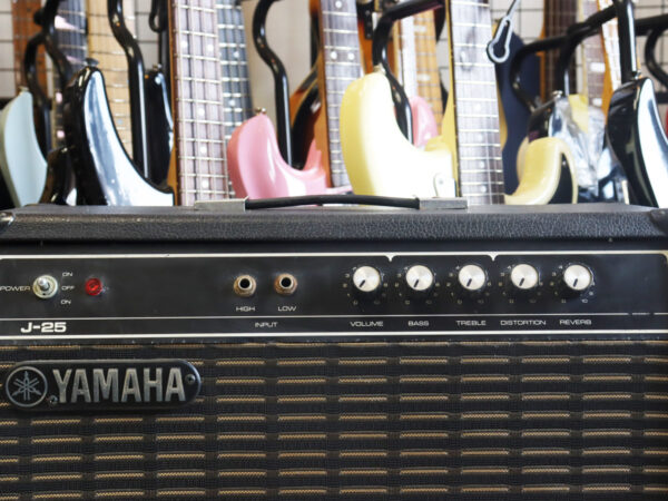 中古】YAMAHA J-25 ギターアンプ 25W - 神奈川県の中古楽器店 パプリカ