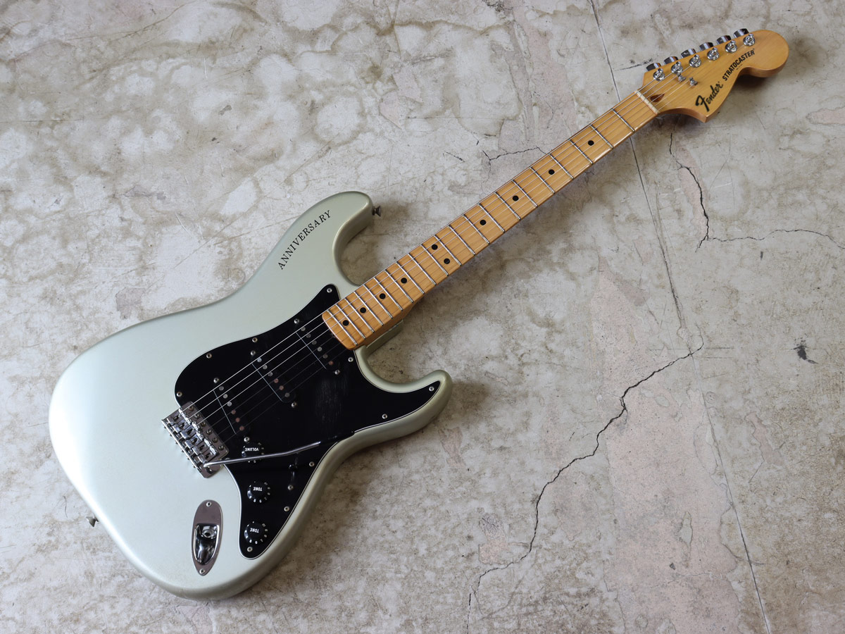 中古】Fender USA 25th Anniversary Stratocaster Silver - 神奈川県の 