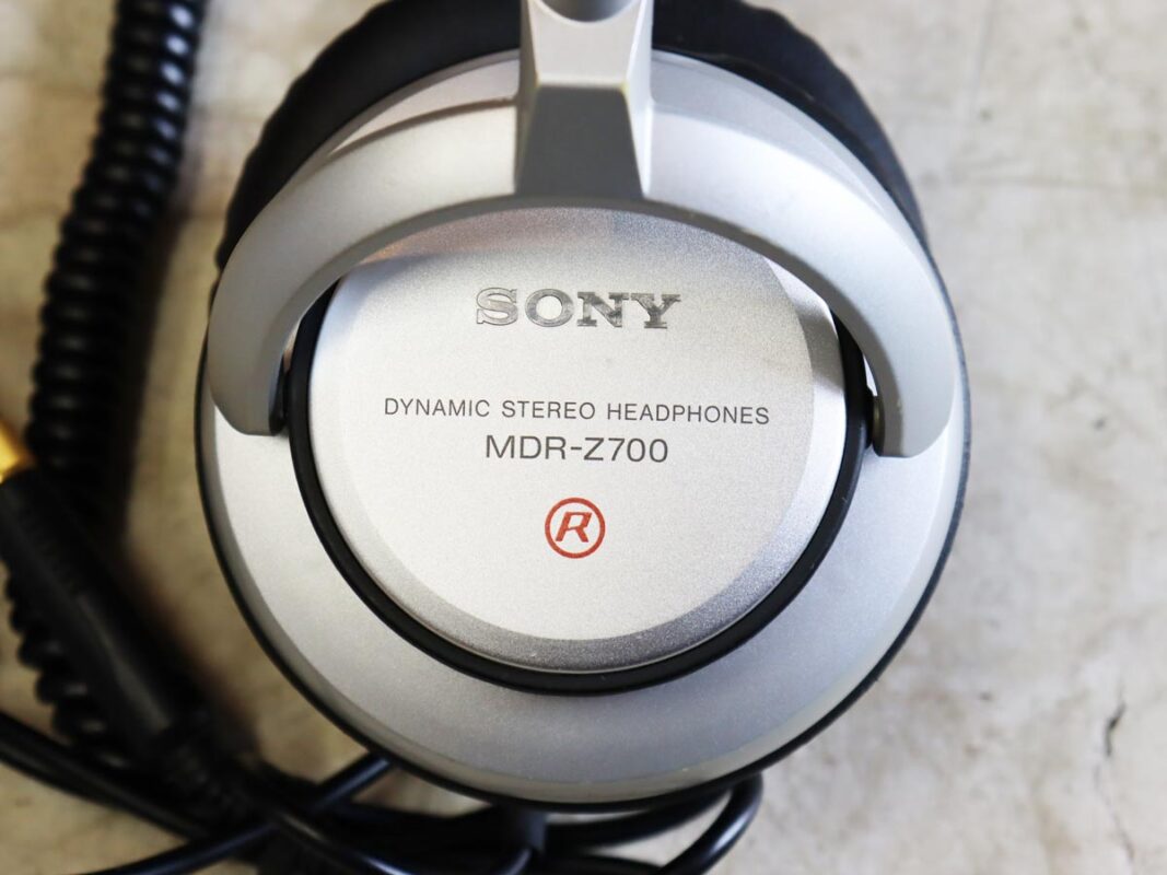 SONY MDR-Z700 ダイナミックステレオヘッドフォン SONY MDR-Z700DJ投稿