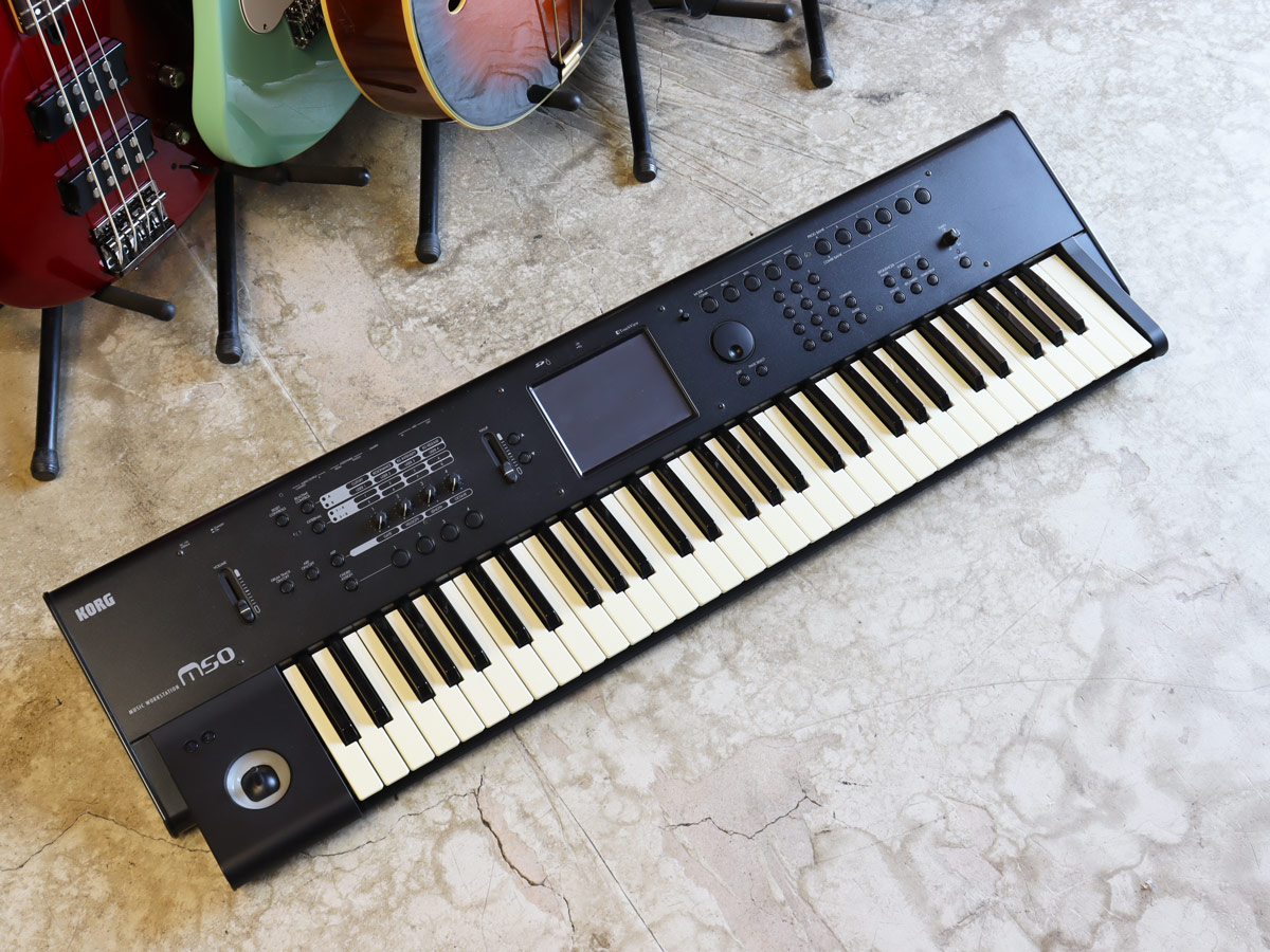 KORG コルグ M50-61 シンセサイザー ケース付 smcint.com