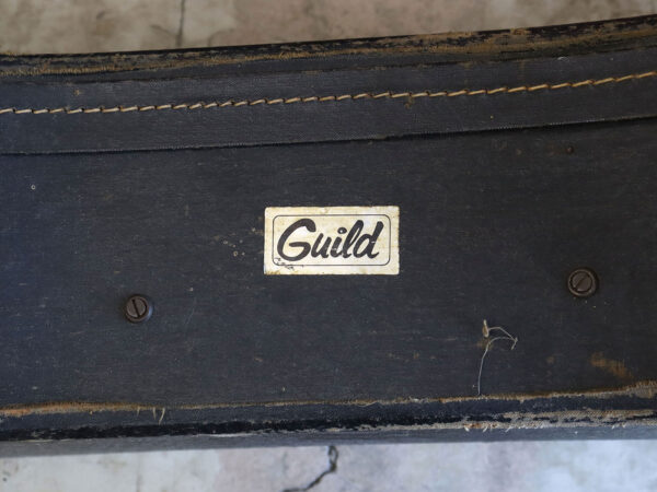 【中古】Guild アコースティックギター用ハードケース ドレッドノートサイズ - 画像 (4)