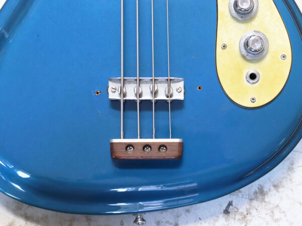 【中古】Mosrite Bass フィルモア(日本製) メタリックブルー - 画像 (10)