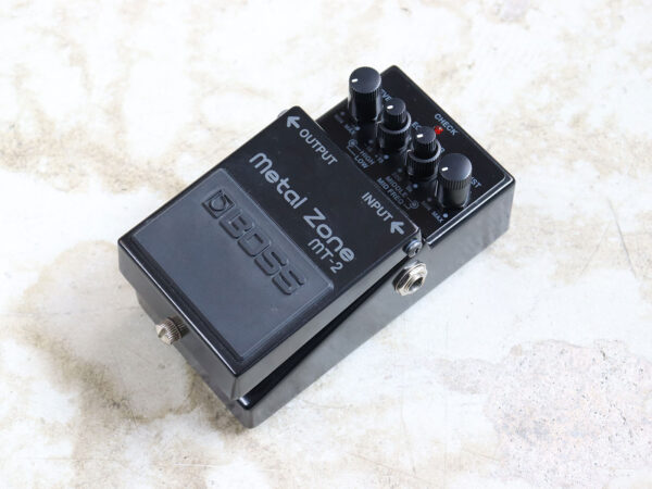 【中古】BOSS MT-2-3A 30周年記念モデル ディストーション