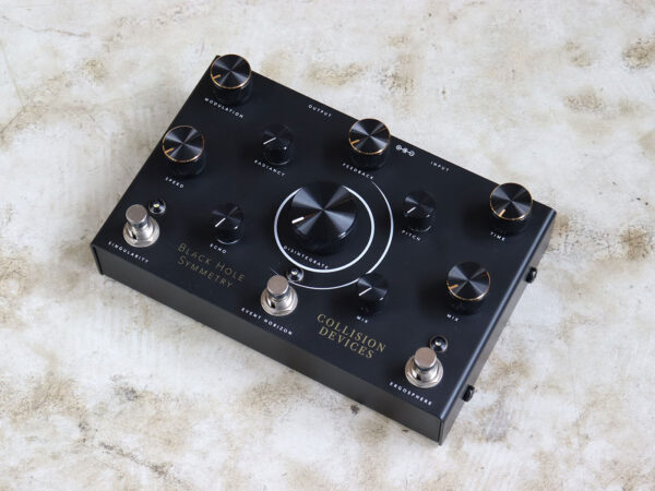 【中古】Collision Devices Black Hole Symmetry ファズ・リバーブ・ディレイ
