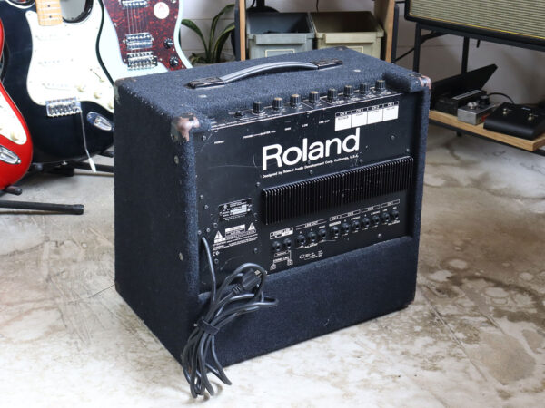 【中古】Roland KC-300 キーボードアンプ - 画像 (2)