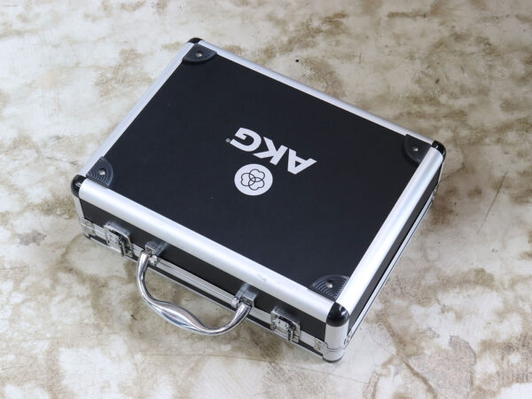 【中古・現状渡し】AKG マイクハードケース - 画像 (2)