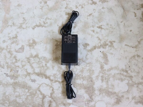 【中古】YAMAHA PA-6 DC12V 2A トランス式 電源アダプター