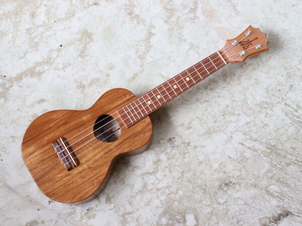 【中古・美品】Koaloha Opio KCO-10 コンサートウクレレ