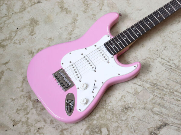 【中古】Squier by Fender Mini Stratocaster Pink ストラトキャスター - 画像 (2)