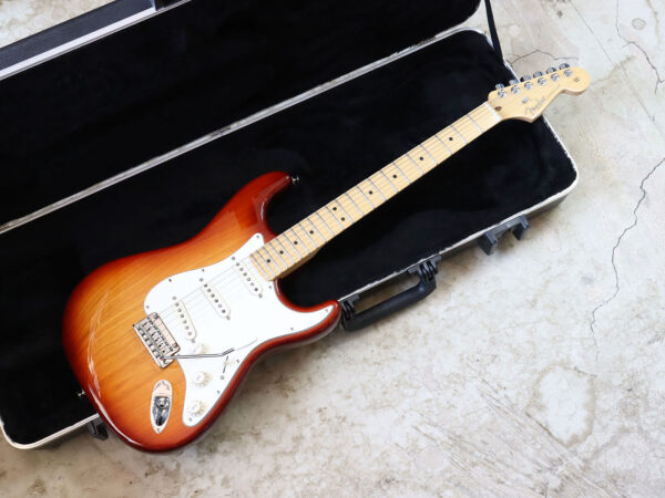 【中古】Fender USA American Standard Stratocaster Upgrade SSB/M 2012年製