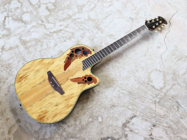 【中古】Ovation Celebrity CC48 SM スポルテッドメイプル エレアコ