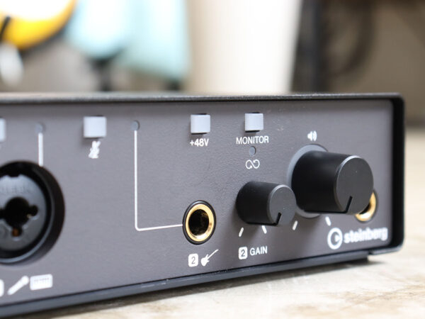 【中古】Steinberg IXO12 オーディオインターフェース - 画像 (2)