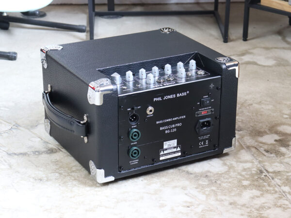 【中古】Phil Jones Bass BG-120 コンボベースアンプ キャリングケース付属 - 画像 (2)