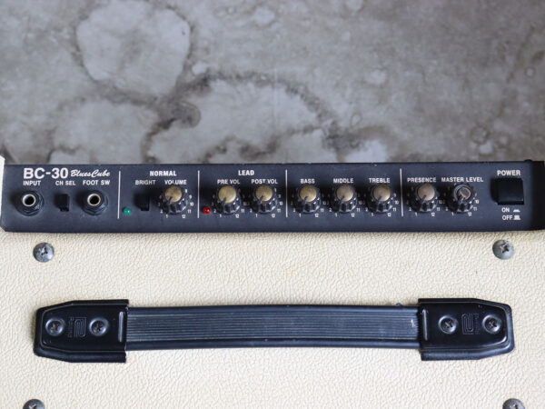 【中古】Roland BC-30 BluesCube ギターアンプ - 画像 (4)