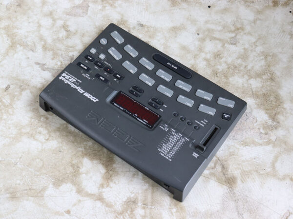【中古】ZOOM RT234 リズムマシン - 画像 (2)