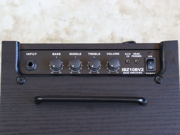 【中古・美品】Ibanez IBZ10BV2 ベースコンボアンプ - 画像 (4)