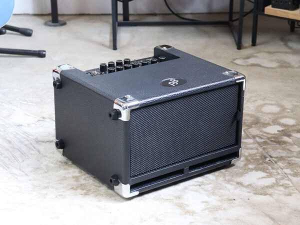【中古】Phil Jones Bass BG-100 ベースコンボアンプ ケース付き