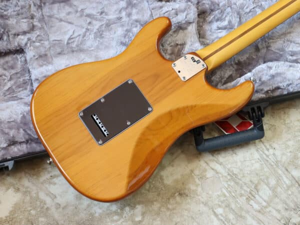 【中古・美品】Fender American Professional II Stratocaster Natural 2021年製 - 画像 (4)
