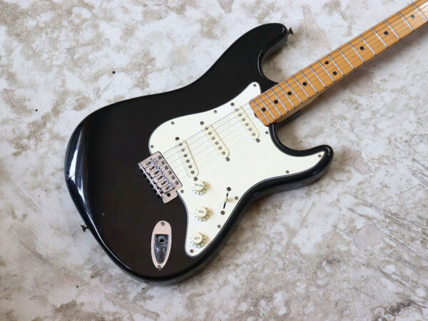 【中古】Fresher STRAIGHTER FS-331B ストラトタイプ 1970年代 マツモク製 ブラック - 画像 (2)