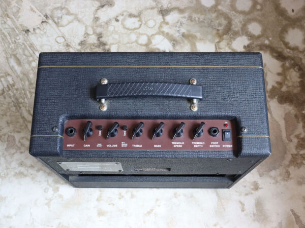 【中古・ジャンク】VOX Cambridge15 ギターコンボアンプ - 画像 (3)