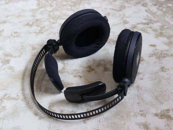 【中古】audio-technica ATH-R70x 開放型モニターヘッドホン - 画像 (3)