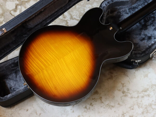 【中古・美品】Seventy Seven Guitars EXRUBATO-ONE Sunburst - 画像 (4)