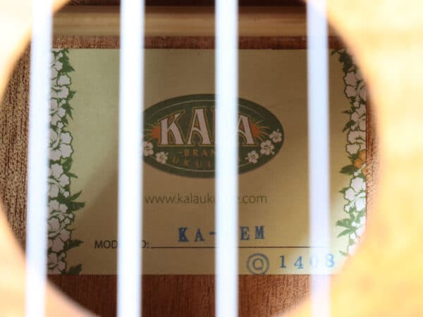 【中古・美品】KALA KA-CEM コンサートウクレレ - 画像 (8)