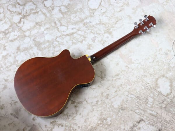 【中古】YAMAHA APX-4A-SPL エレアコ - 画像 (3)