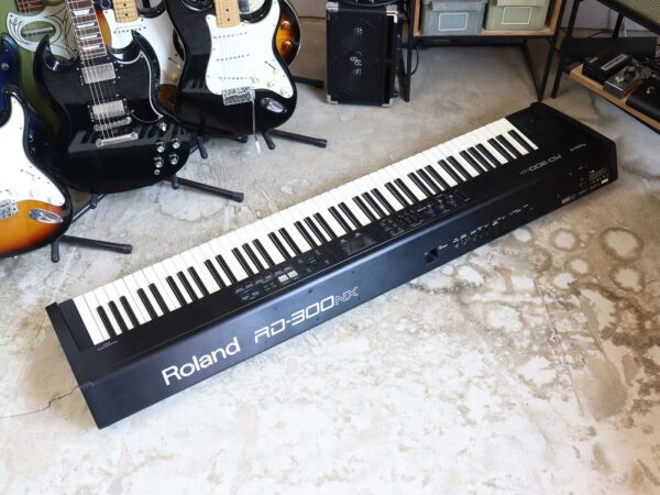 【中古・難あり】Roland RD-300NX 88鍵 電子ピアノ 14年製 - 画像 (2)