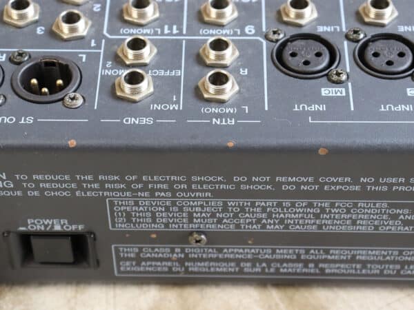 【中古】YAMAHA MX12/4 12ch アナログミキサー ハードケース付き - 画像 (4)