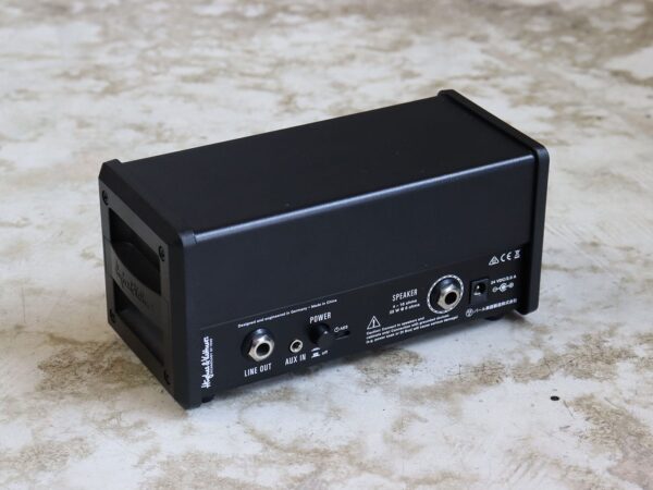 【中古・美品】Hughes&Kettner Spirit of Metal ギターヘッドアンプ - 画像 (3)