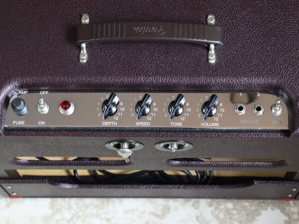 【中古・美品】Roadhouse Amplifiers Shindig 6G2 Princeton ギターコンボアンプ - 画像 (4)
