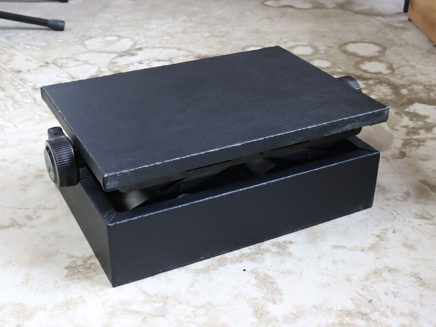 【中古】Behning & Sons footstool ピアノ 補助台 - 画像 (2)