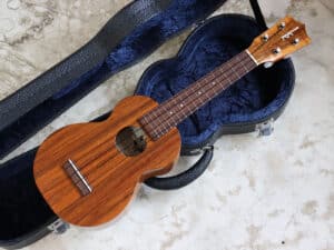 【中古・美品】KAMAKA HF-1 ソプラノウクレレ