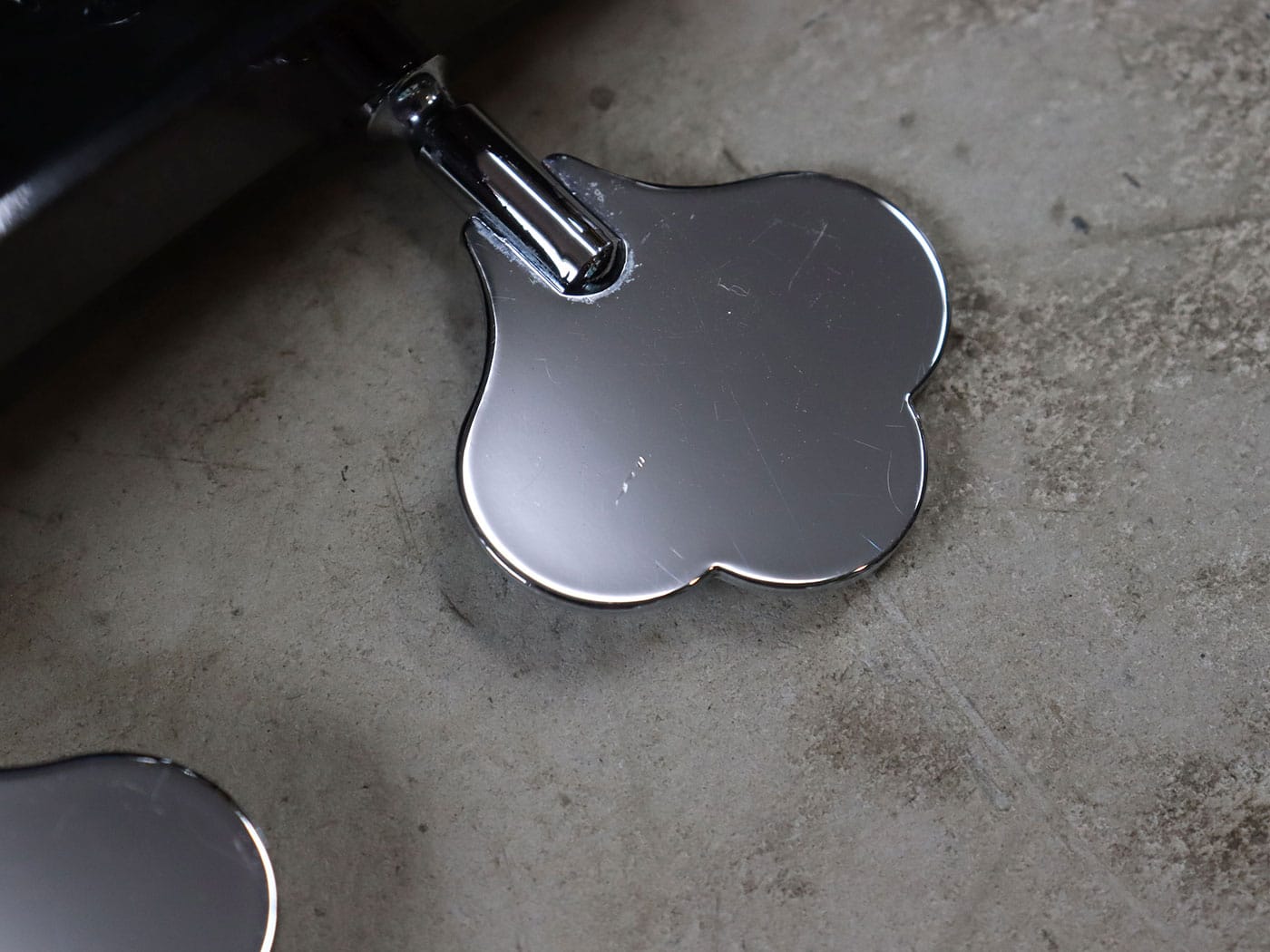 【中古】Gibson SG Reissue Bass 2006年製 - 画像 (11)