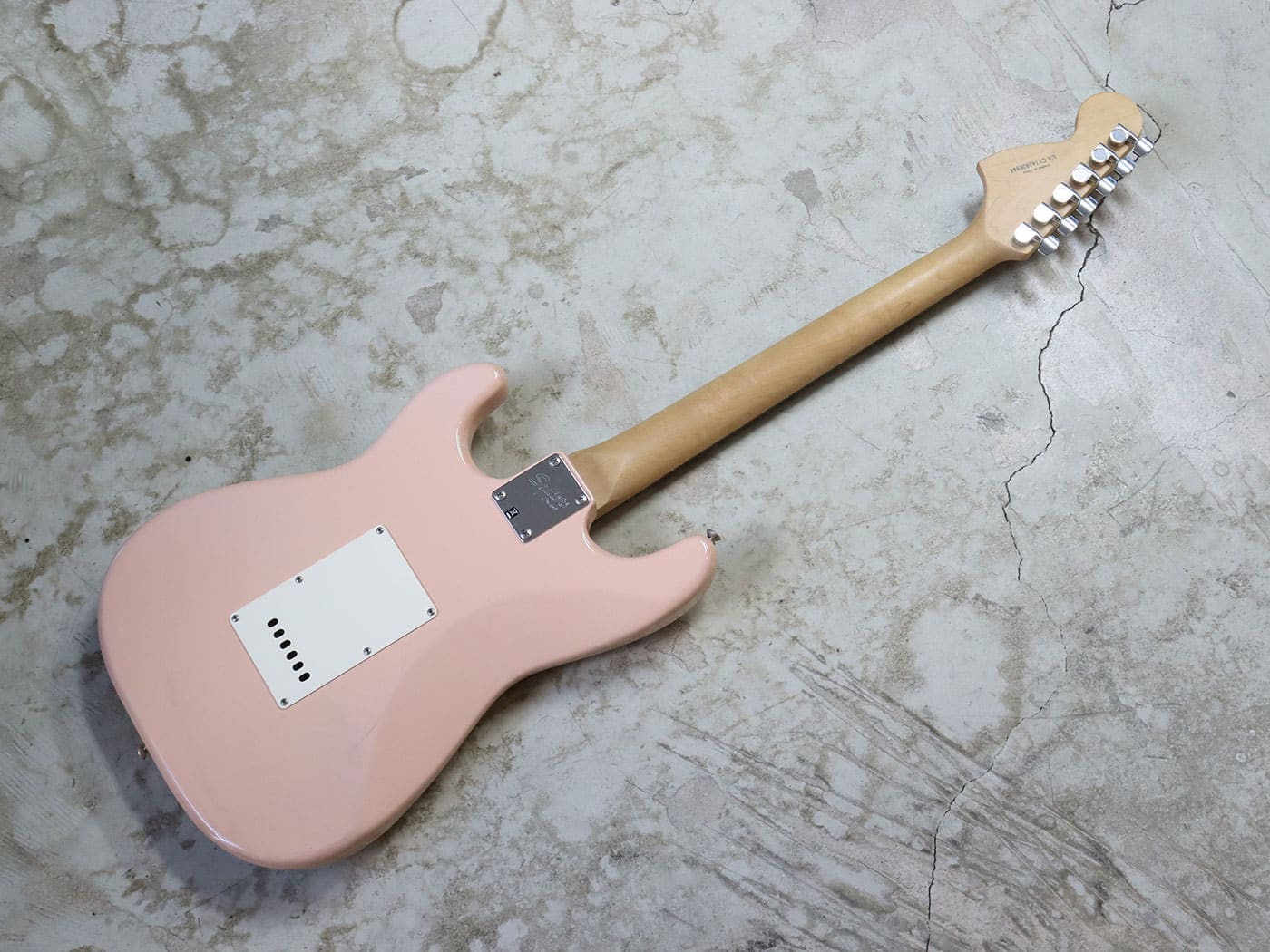 【中古】Squier Affinity Strat Shell Pink ストラトキャスター - 画像 (3)
