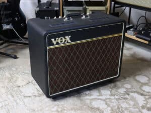 【中古】Vox Night Train 15 NT15C1 フルチューブ ギターコンボアンプ 15W 別売純正フットスイッチ付属