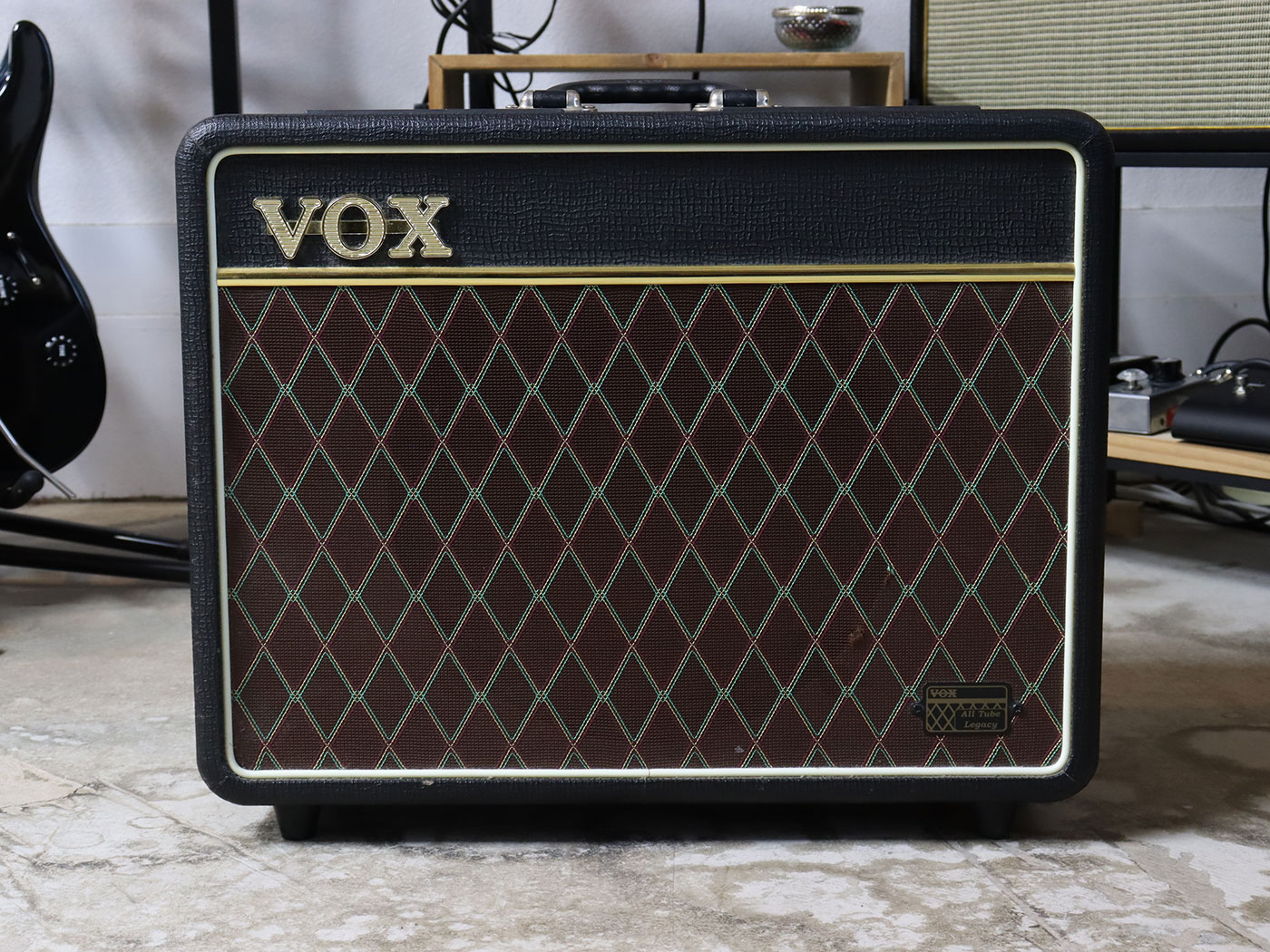 【中古】Vox Night Train 15 NT15C1 フルチューブ ギターコンボアンプ 15W 別売純正フットスイッチ付属 - 画像 (3)