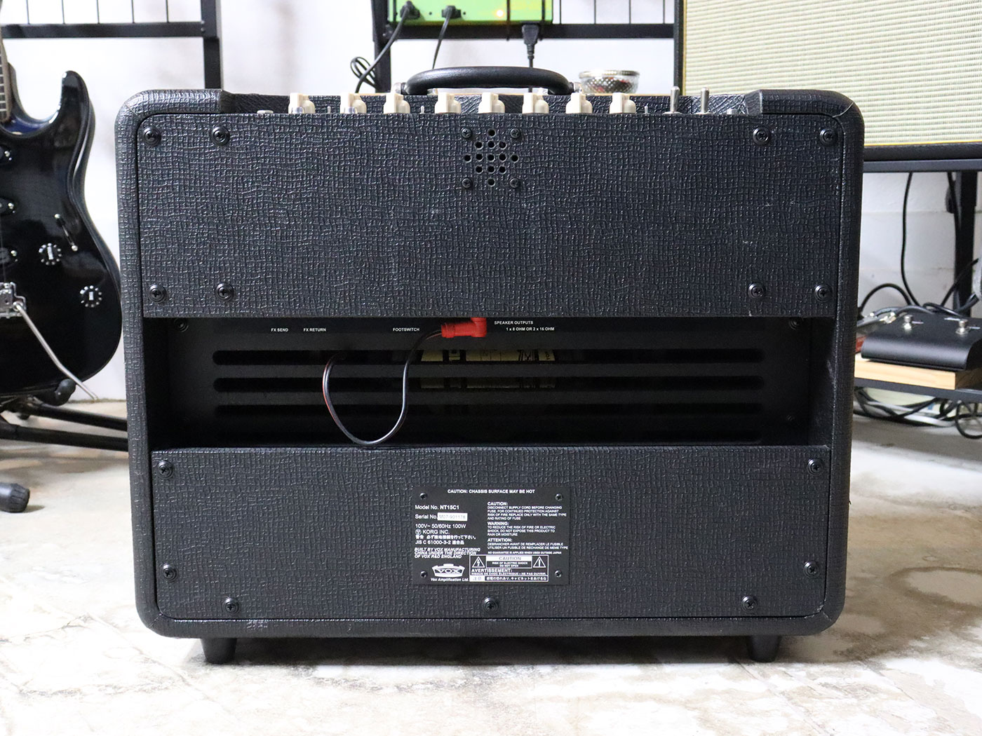 【中古】Vox Night Train 15 NT15C1 フルチューブ ギターコンボアンプ 15W 別売純正フットスイッチ付属 - 画像 (4)