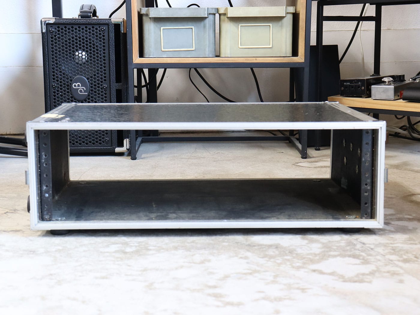 【中古】ARMOR 3Uサイズ ラックケース 内寸奥行:36.0cm - 画像 (3)