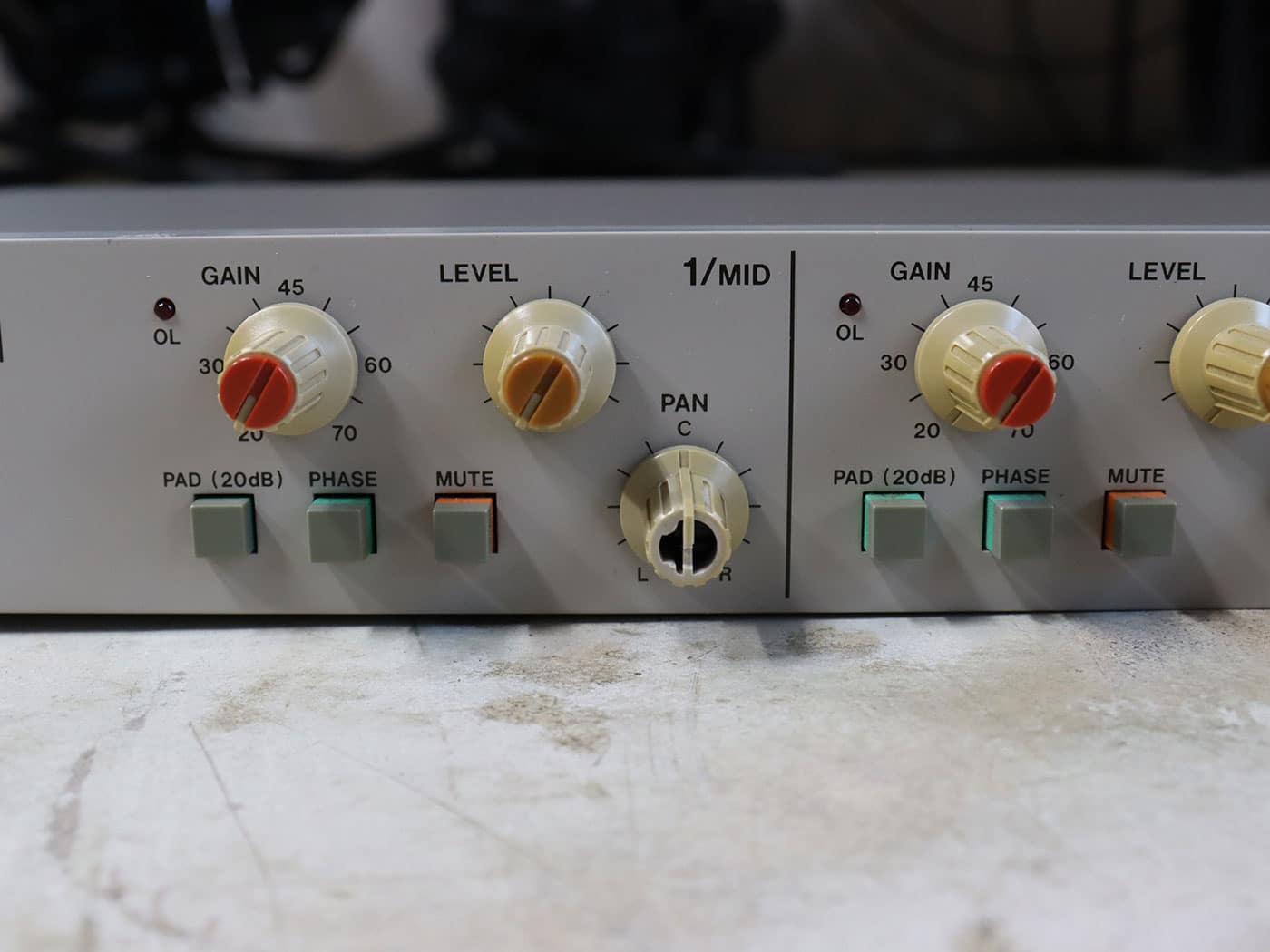 【中古】TASCAM MX-4 マイクプリアンプ - 画像 (5)