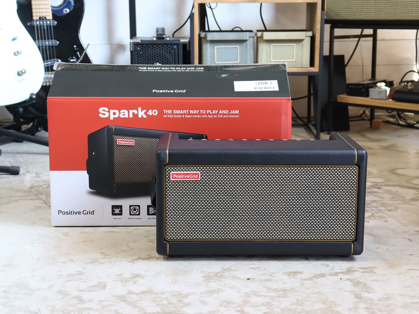 【中古・美品】Positive Grid Spark 40 ギターコンボアンプ