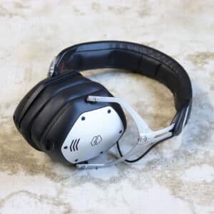 【中古】V-MODA CROSSFADE 3 WIRELESS XFBT3-GNBK ワイヤレスヘッドホン ガンメタリックブラック #1
