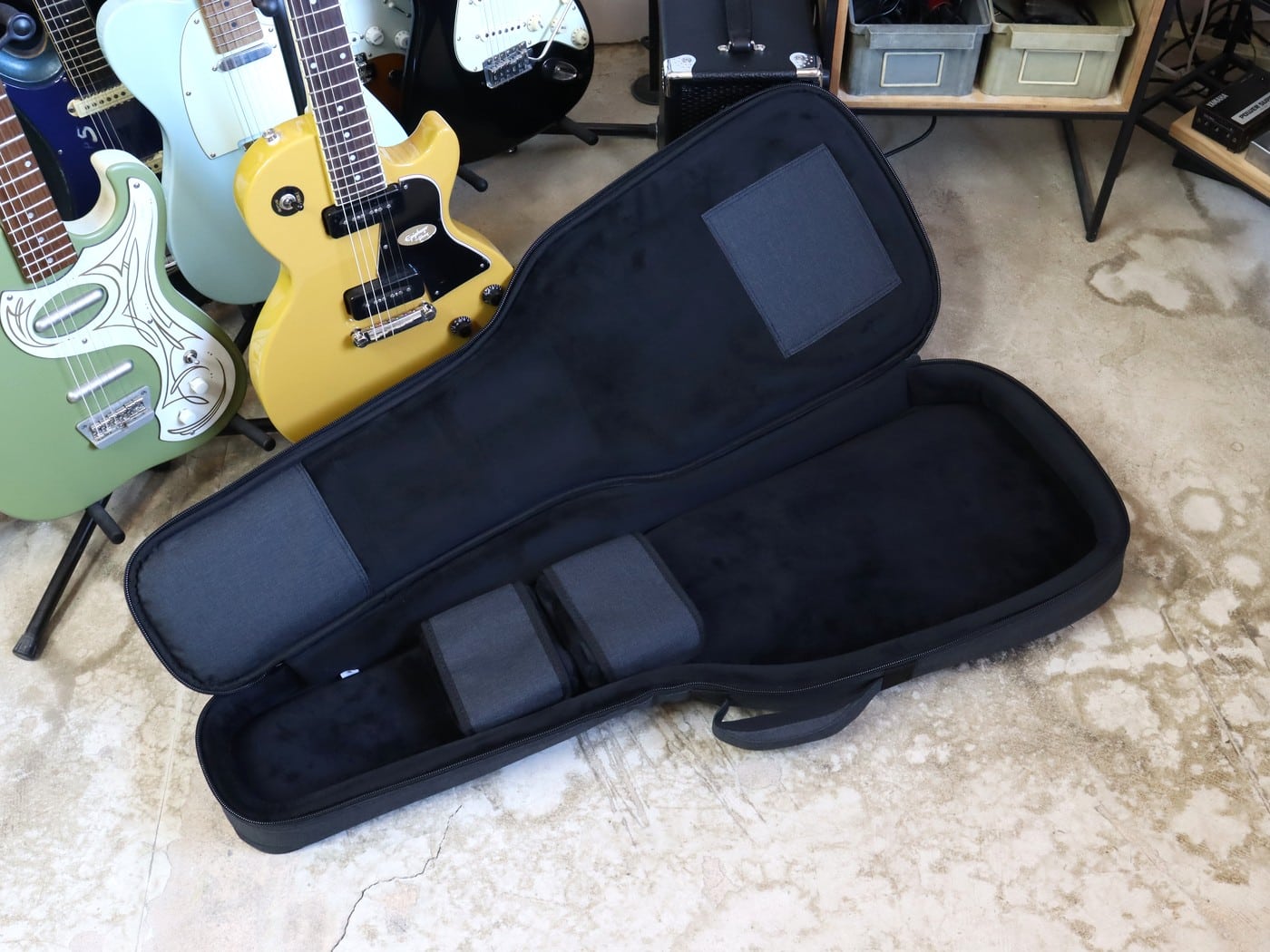 【中古・新品同様】BOSS CB-EG10 エレキギター用ギグバッグ - 画像 (3)